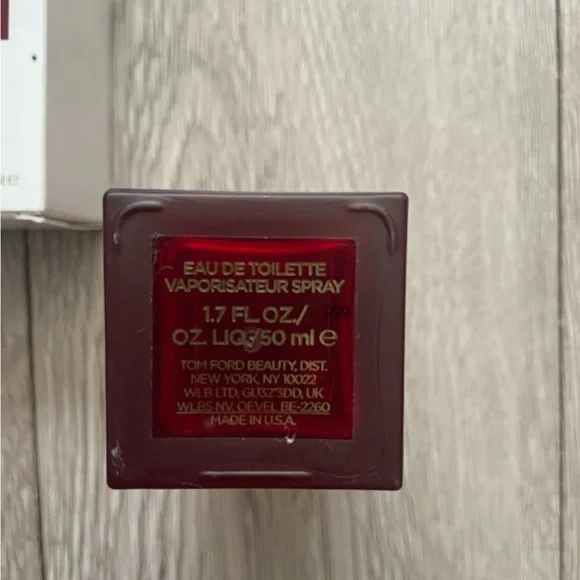Tom ford JASMIN ROUGE EAU DE TOILETTE
VAPORISATEUR SPRAY 50 ml - Picture 5 of 5